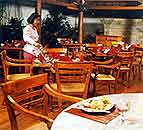 Restaurant - Hotel Santika